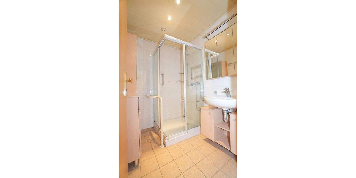 Etagenwohnung Erlangen Büchenbach - 3 Zimmer, 83 m&sup2;, 299.000&euro; | Angebot:25779564