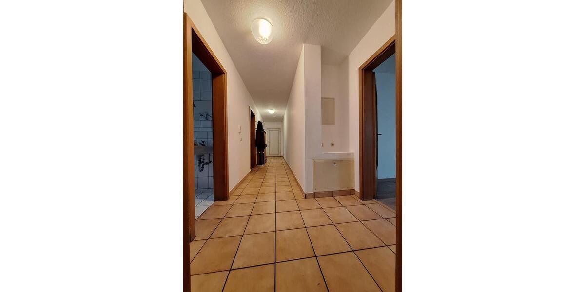 Dachgeschoßwohnung Nürnberg Eberhardshof - 3 Zimmer, 83 m&sup2;, 1.075&euro; | Angebot:25945306