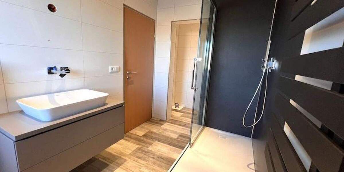 Etagenwohnung Pyrbaum - 4 Zimmer, 111 m&sup2;, 329.000&euro; | Angebot:25662843