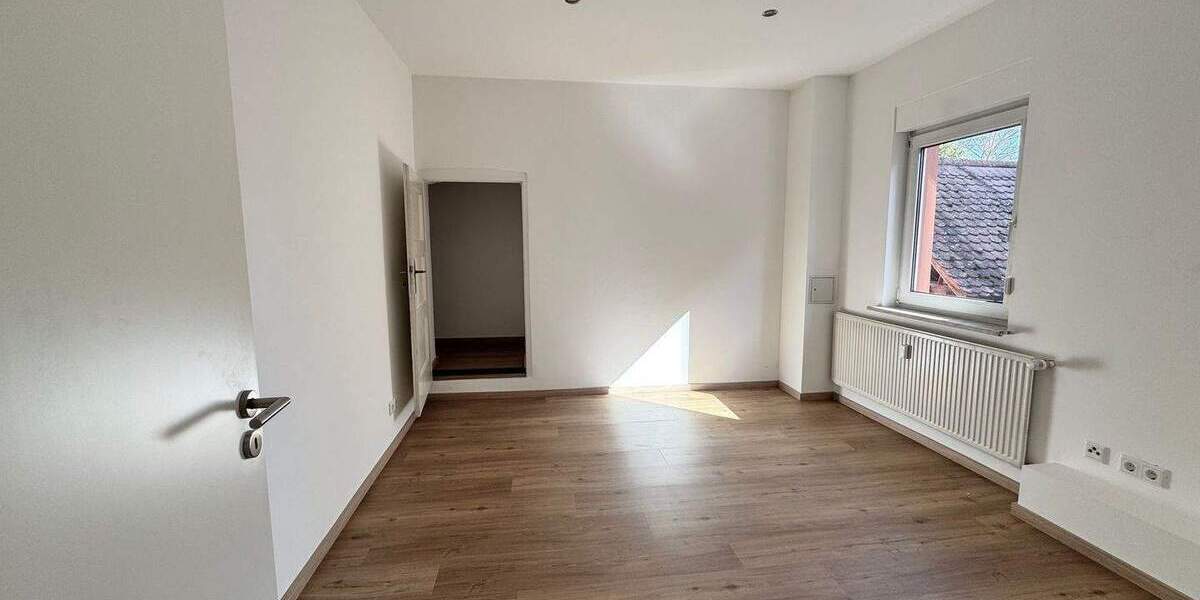 Etagenwohnung Zirndorf - 3 Zimmer, 75 m&sup2;, 890&euro; | Angebot:25895942
