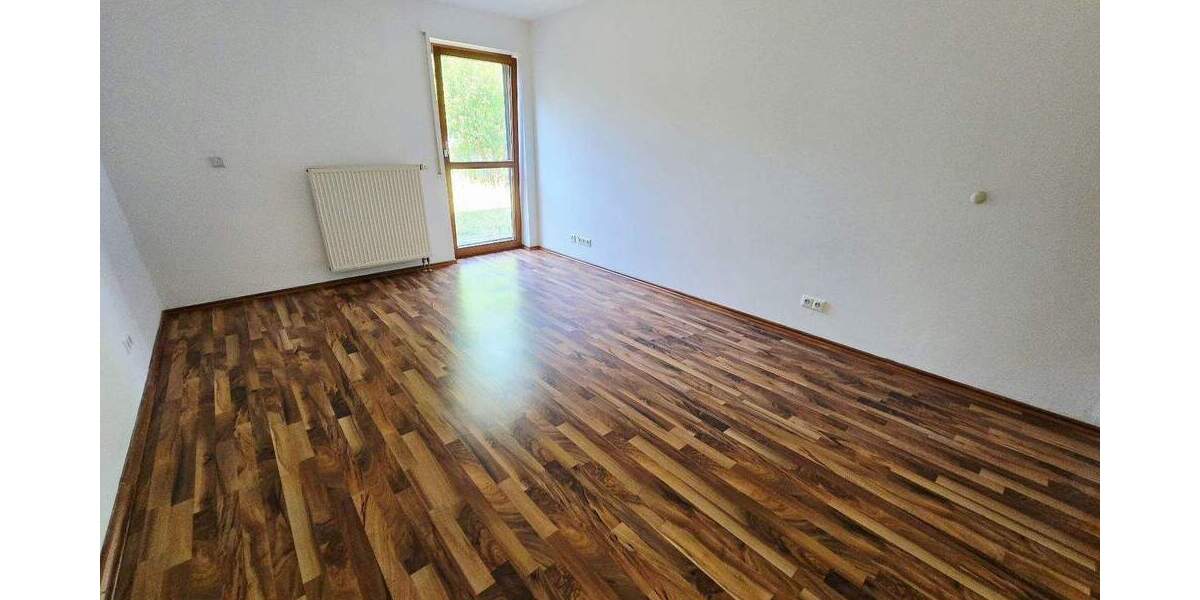 Etagenwohnung Nürnberg Eibach - 3 Zimmer, 90 m&sup2;, 1.200&euro; | Angebot:25665177