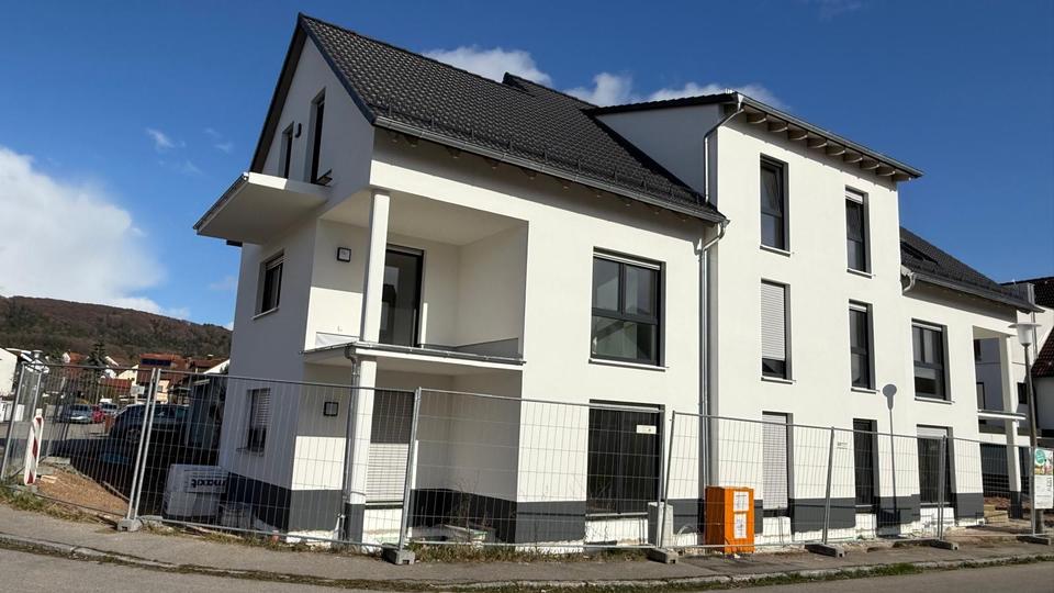 Erdgeschoßwohnung Leinburg - 3 Zimmer, 94 m&sup2;, 1.466&euro; | Angebot:25973558