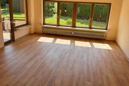 Wohnung Neustadt an der Aisch - 4 Zimmer, 120 m&sup2;, 1.115&euro; | Angebot:26610730