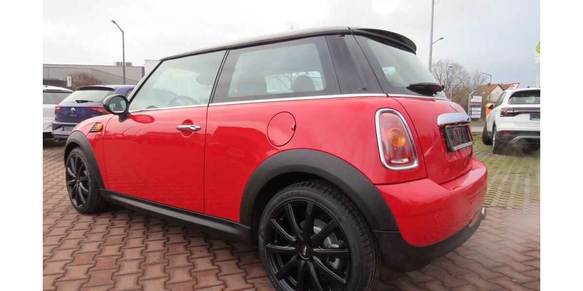 Mini ONE 115.965 km 6.990 &euro; Nürnberg 90431