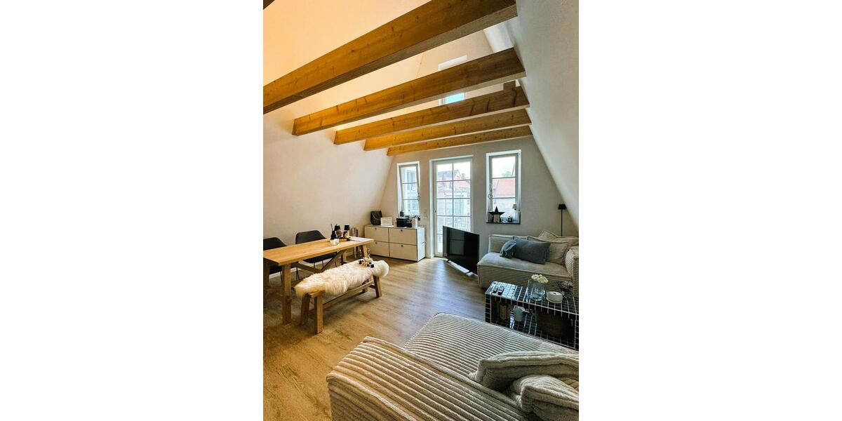Dachgeschoßwohnung Forchheim - 2 Zimmer, 65 m&sup2;, 880&euro; | Angebot:26562498