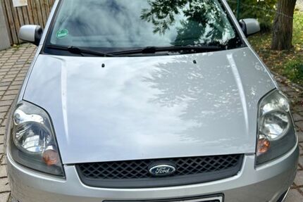 Ford Fiesta 133.240 km 1.890 &euro; Petersaurach 91580