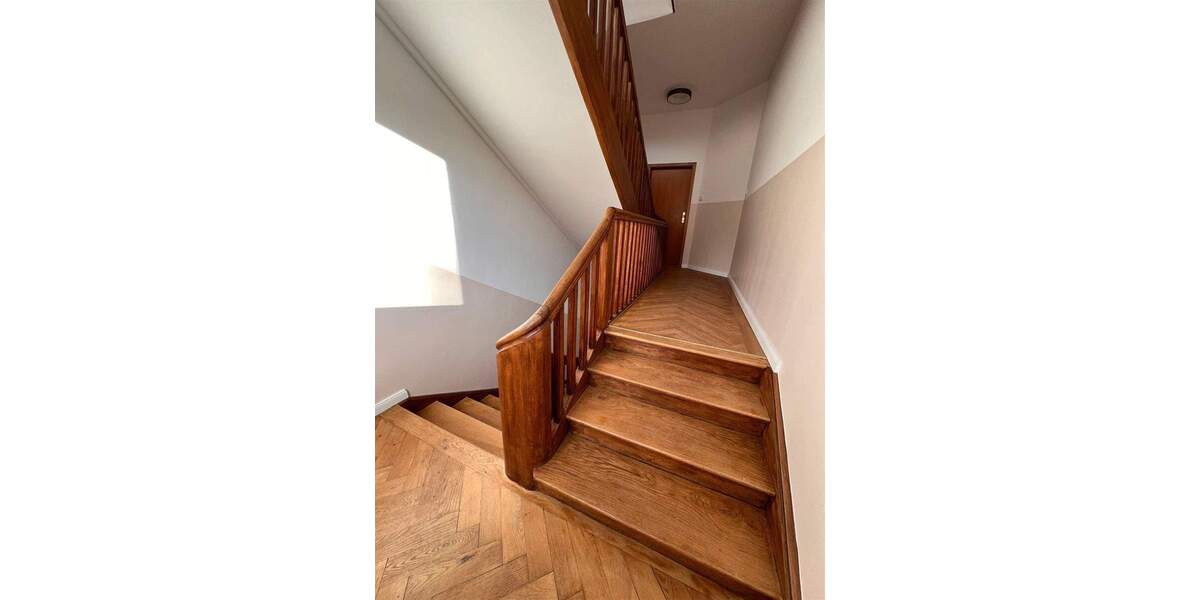 Etagenwohnung Nürnberg Gleißhammer - 3 Zimmer, 100 m&sup2;, 1.200&euro; | Angebot:25661487