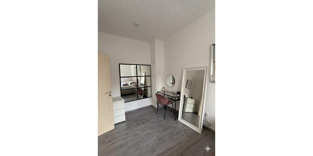 Etagenwohnung Nürnberg Gibitzenhof - 4 Zimmer, 85 m&sup2;, 900&euro; | Angebot:25959996