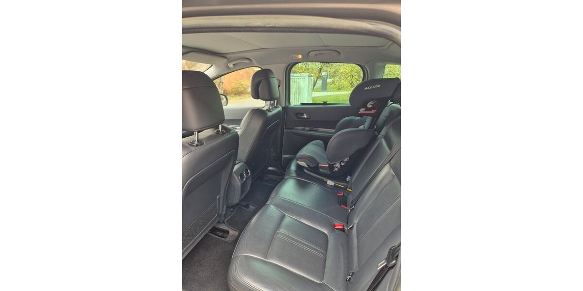 Peugeot 3008 124.502 km 8.000 &euro; Nürnberg 90439