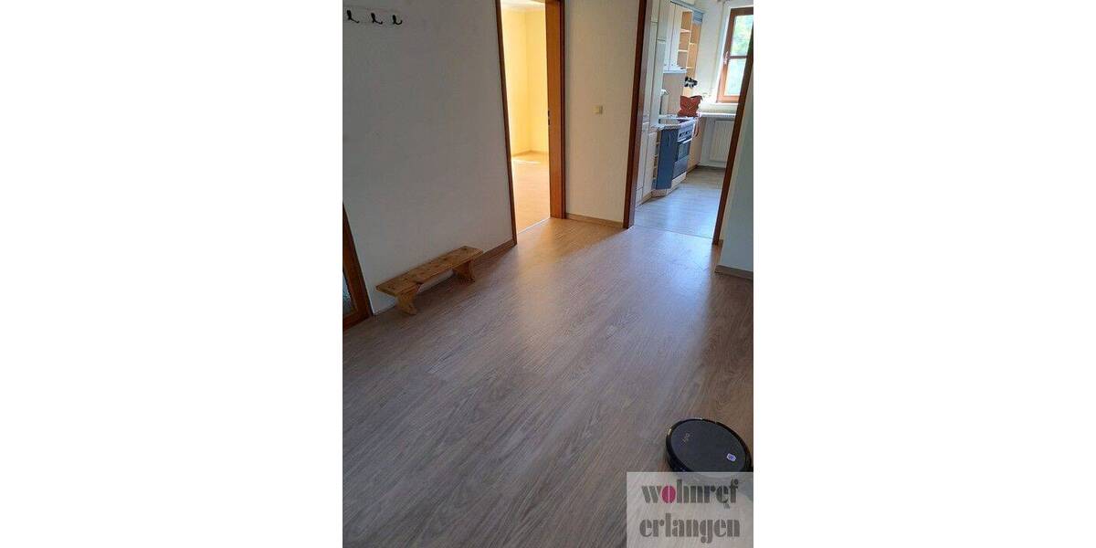 Etagenwohnung Buckenhof - 4 Zimmer, 93 m&sup2;, 1.250&euro; | Angebot:25731156