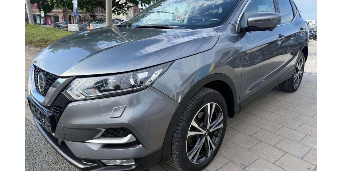 Nissan Qashqai 199.540 km 12.450 &euro; Fürth 90763