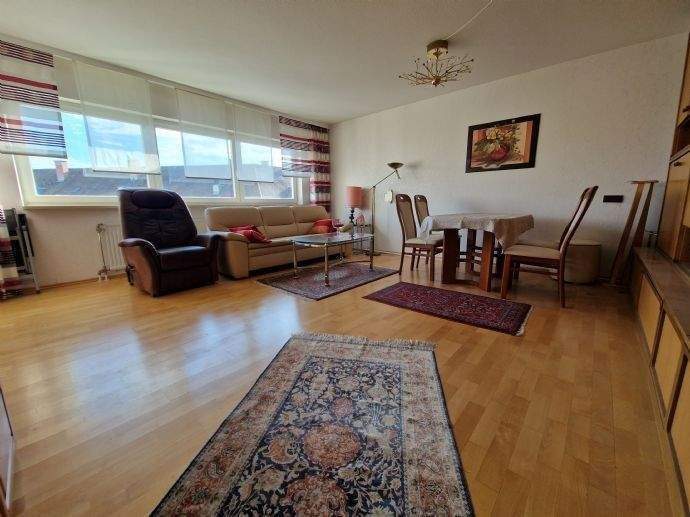 Etagenwohnung Nürnberg Steinbühl - 2 Zimmer, 73 m&sup2;, 730&euro; | Angebot:25731706