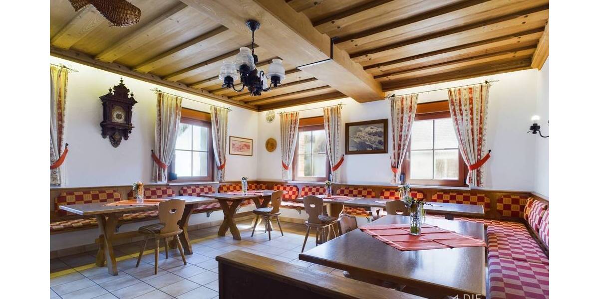 Mehrfamilienhaus, Wohnhaus Lauf an der Pegnitz Bullach - 9 Zimmer, 110 m&sup2;, 700.000&euro; | Angebot:25672588