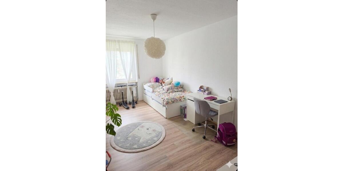 Etagenwohnung Nürnberg Hasenbuck - 3 Zimmer, 74 m&sup2;, 1.130&euro; | Angebot:26534521