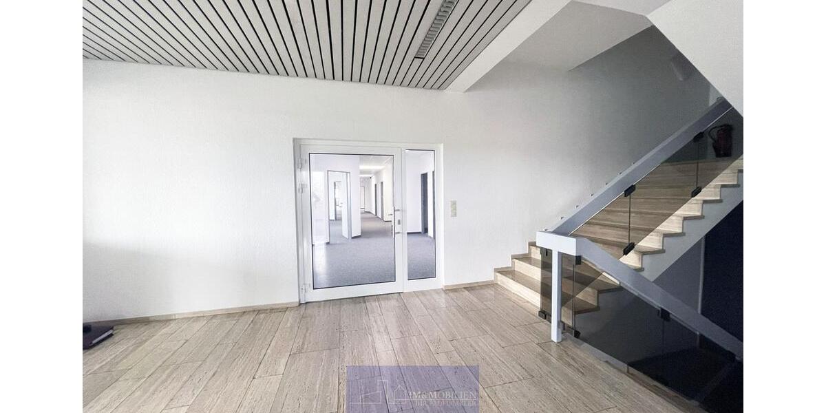 Gewerbeobjekt Erlangen Bruck - 9&euro; | Angebot:26256200