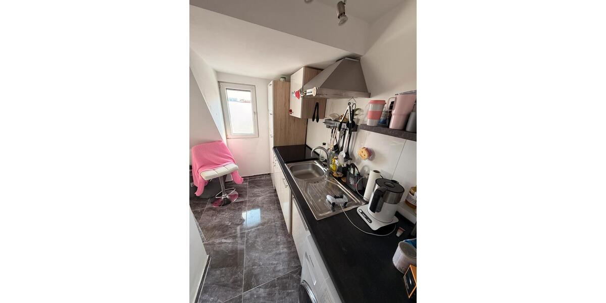 Dachgeschoßwohnung Nürnberg Eibach - 3 Zimmer, 60 m&sup2;, 990&euro; | Angebot:26504094