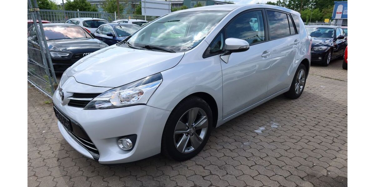 Toyota Verso 167.000 km 7.990 &euro; Nürnberg 90439