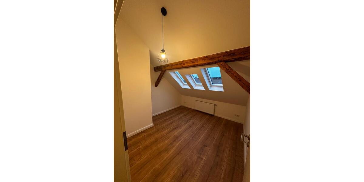 Etagenwohnung Nürnberg Rabus - 8 Zimmer, 140 m&sup2;, 599.000&euro; | Angebot:27261105