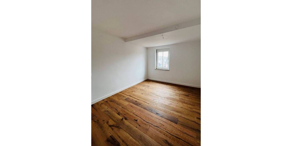 Etagenwohnung Neustadt an der Aisch Neustadt - 4 Zimmer, 295.000&euro; | Angebot:26014832