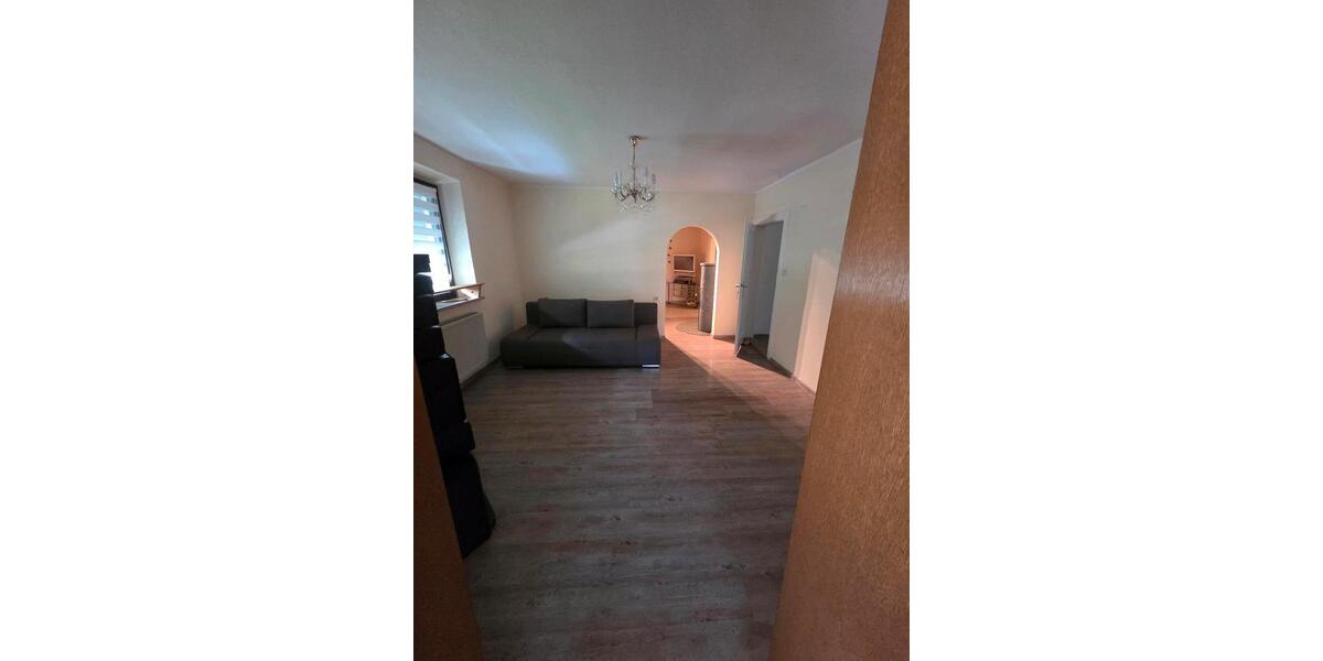 Villa Nürnberg Holzheim - 20 Zimmer, 250 m&sup2;, 4.500&euro; | Angebot:26492253