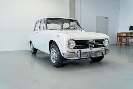 Alfa Romeo Giulia 2.009 km 21.900 &euro; Nürnberg 90408