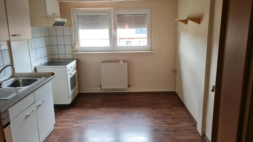 Dachgeschoßwohnung Forchheim - 3 Zimmer, 75 m&sup2;, 800&euro; | Angebot:25711972