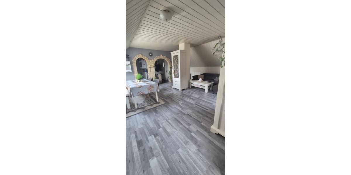 Etagenwohnung Bruckberg - 3 Zimmer, 75 m&sup2;, 150.000&euro; | Angebot:24812677