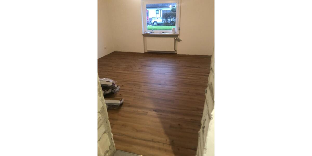 Etagenwohnung Lonnerstadt - 3.5 Zimmer, 94 m&sup2;, 850&euro; | Angebot:25883155