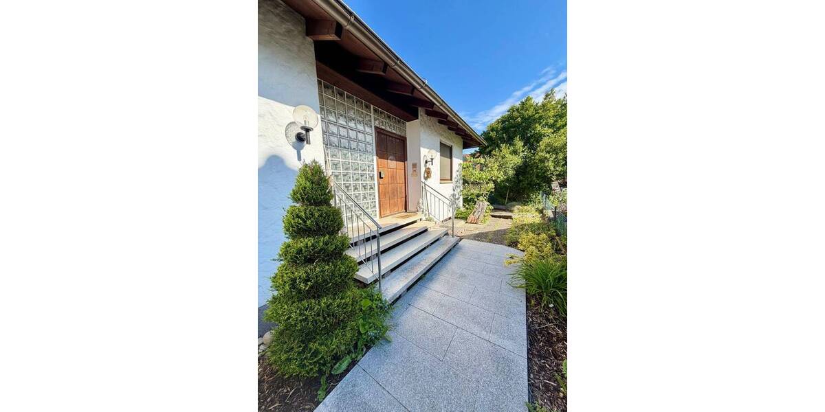 Einfamilienhaus Veitsbronn - 4 Zimmer, 124 m&sup2;, 1.450&euro; | Angebot:26673006