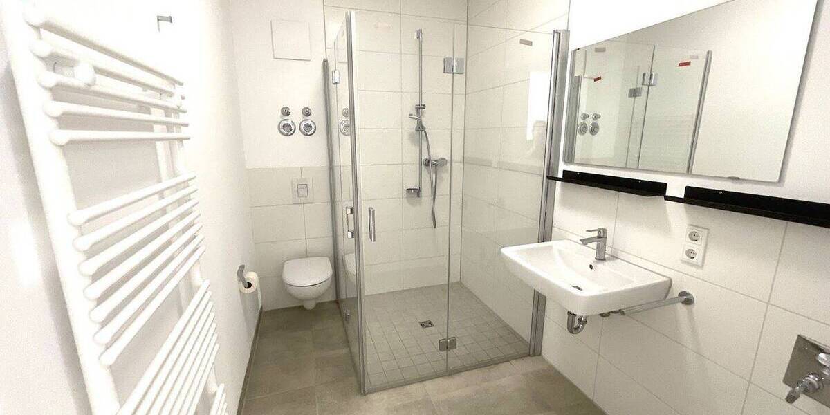 Etagenwohnung Nürnberg Schweinau - 4 Zimmer, 94 m&sup2;, 1.439&euro; | Angebot:26806552