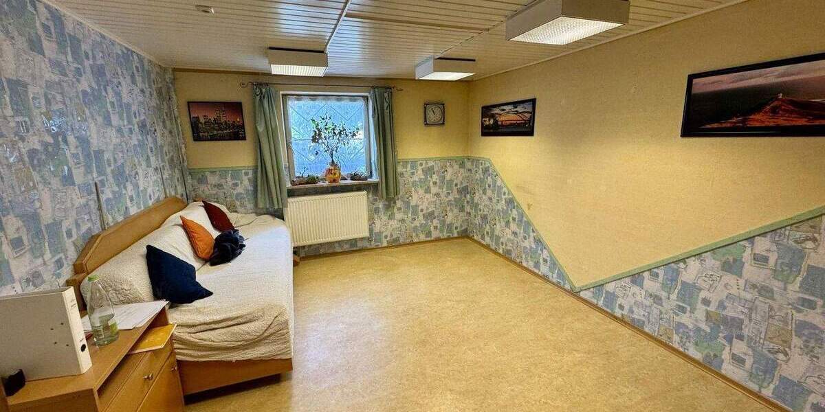 Doppelhaushälfte Lauf Heuchling - 8 Zimmer, 180 m&sup2;, 415.000&euro; | Angebot:25713719