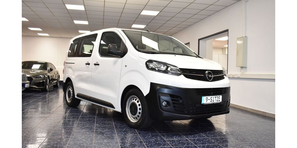 Opel Vivaro 119.637 km 17.860 &euro; Nürnberg 90431