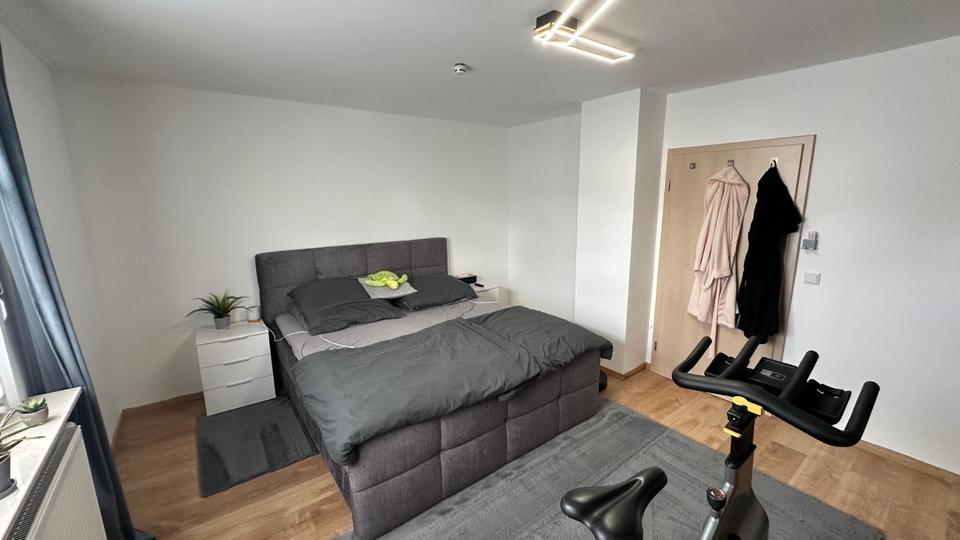 Dachgeschoßwohnung Schwabach - 3 Zimmer, 80 m&sup2;, 1.020&euro; | Angebot:25925057