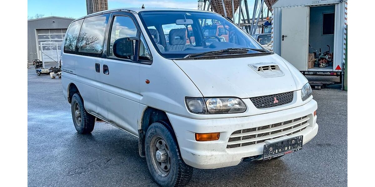 Mitsubishi Space Gear 150.000 km 9.999 &euro; Nürnberg 90441