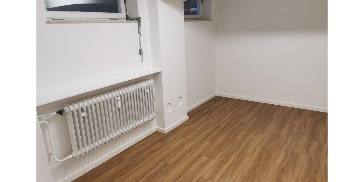 Einfamilienhaus Nürnberg Almoshof - 3 Zimmer, 106 m&sup2;, 1.170&euro; | Angebot:26575835