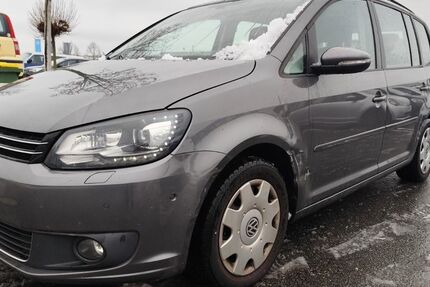 VW Touran 210.000 km 5.450 &euro; Fürth 90763