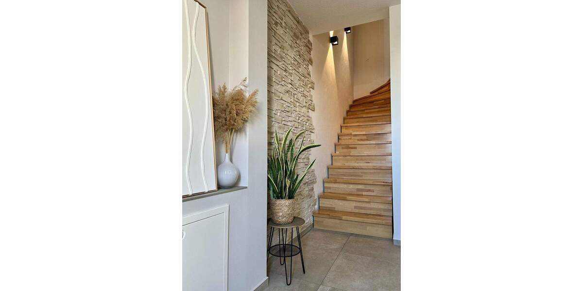 Reihenmittelhaus Adelsdorf - 5 Zimmer, 163 m&sup2;, 589.000&euro; | Angebot:25823694