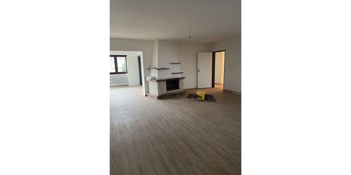 Etagenwohnung Diespeck - 3 Zimmer, 134 m&sup2;, 850&euro; | Angebot:25755216