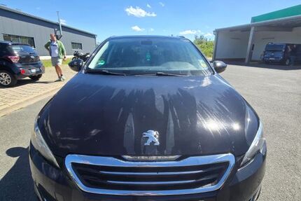 Peugeot 308 136.818 km 8.500 &euro; Langenzenn 90579