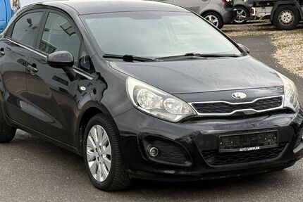 Kia Rio 143.000 km 3.990 &euro; Oberasbach 90522