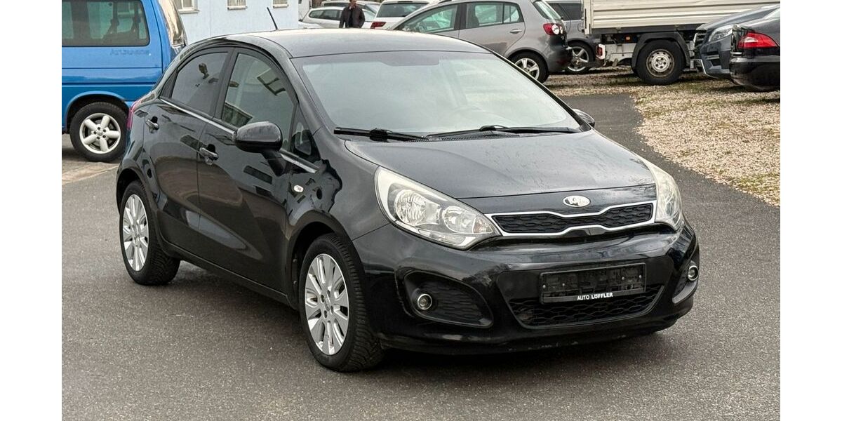 Kia Rio 143.000 km 3.990 &euro; Oberasbach 90522