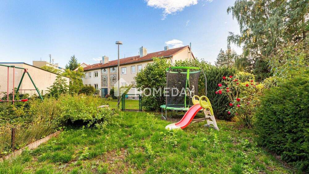 Reihenmittelhaus Erlangen Bruck - 7 Zimmer, 138 m&sup2;, 600.000&euro; | Angebot:25688306