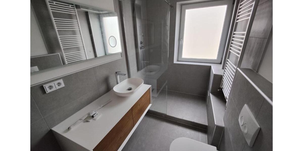 Etagenwohnung Nürnberg - 2 Zimmer, 70 m&sup2;, 990&euro; | Angebot:25824588