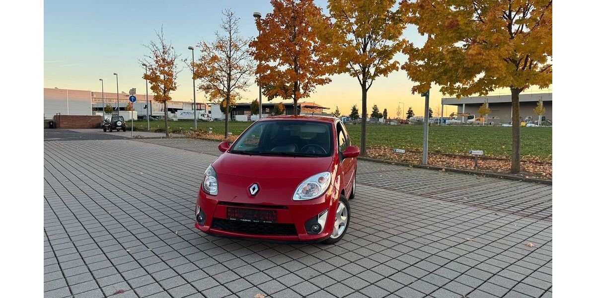 Renault Twingo 97.000 km 2.689 &euro; nürnberg 90429