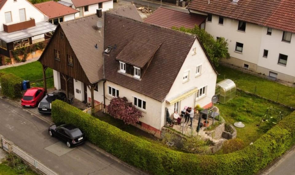 Einfamilienhaus Dachsbach - 8 Zimmer, 138 m&sup2;, 408.000&euro; | Angebot:25838078