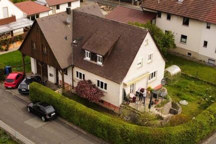 Haus Dachsbach - 8 Zimmer, 138 m&sup2;, 408.000&euro; | Angebot:25838078