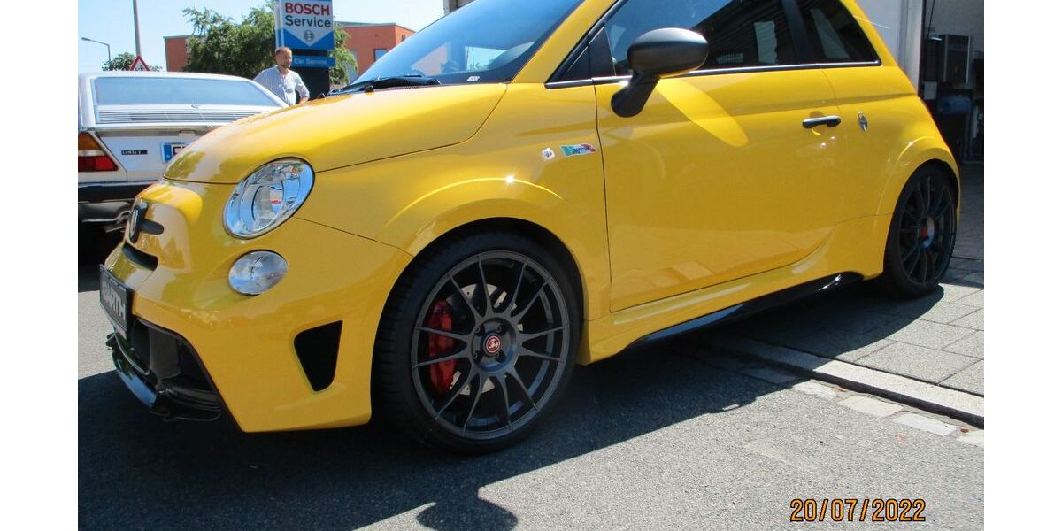 Abarth 695 3.390 km 55.890 &euro; Nürnberg 90482
