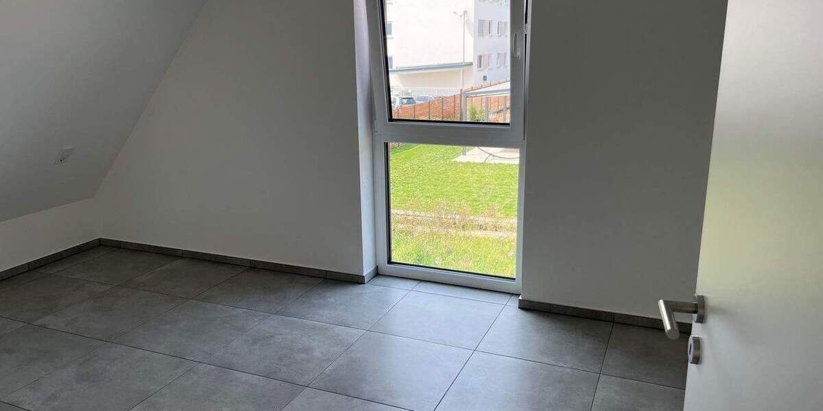 Doppelhaushälfte Markt Erlbach Eschenbach - 5 Zimmer, 121 m&sup2;, 1.690&euro; | Angebot:25666569