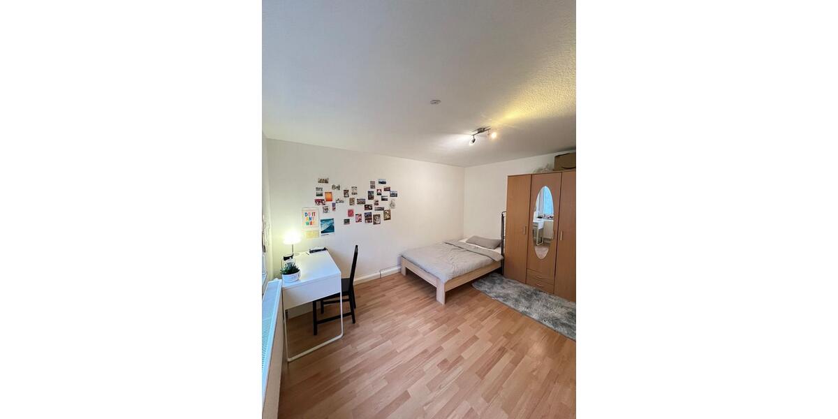 Etagenwohnung Nürnberg Gebersdorf - 15 Zimmer, 75 m&sup2;, 430&euro; | Angebot:25945329