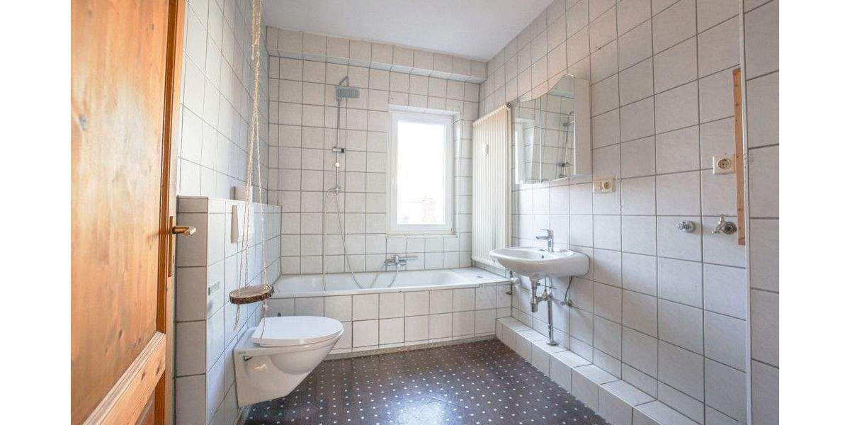 Etagenwohnung Nürnberg Gostenhof - 4 Zimmer, 124 m&sup2;, 418.000&euro; | Angebot:25879171